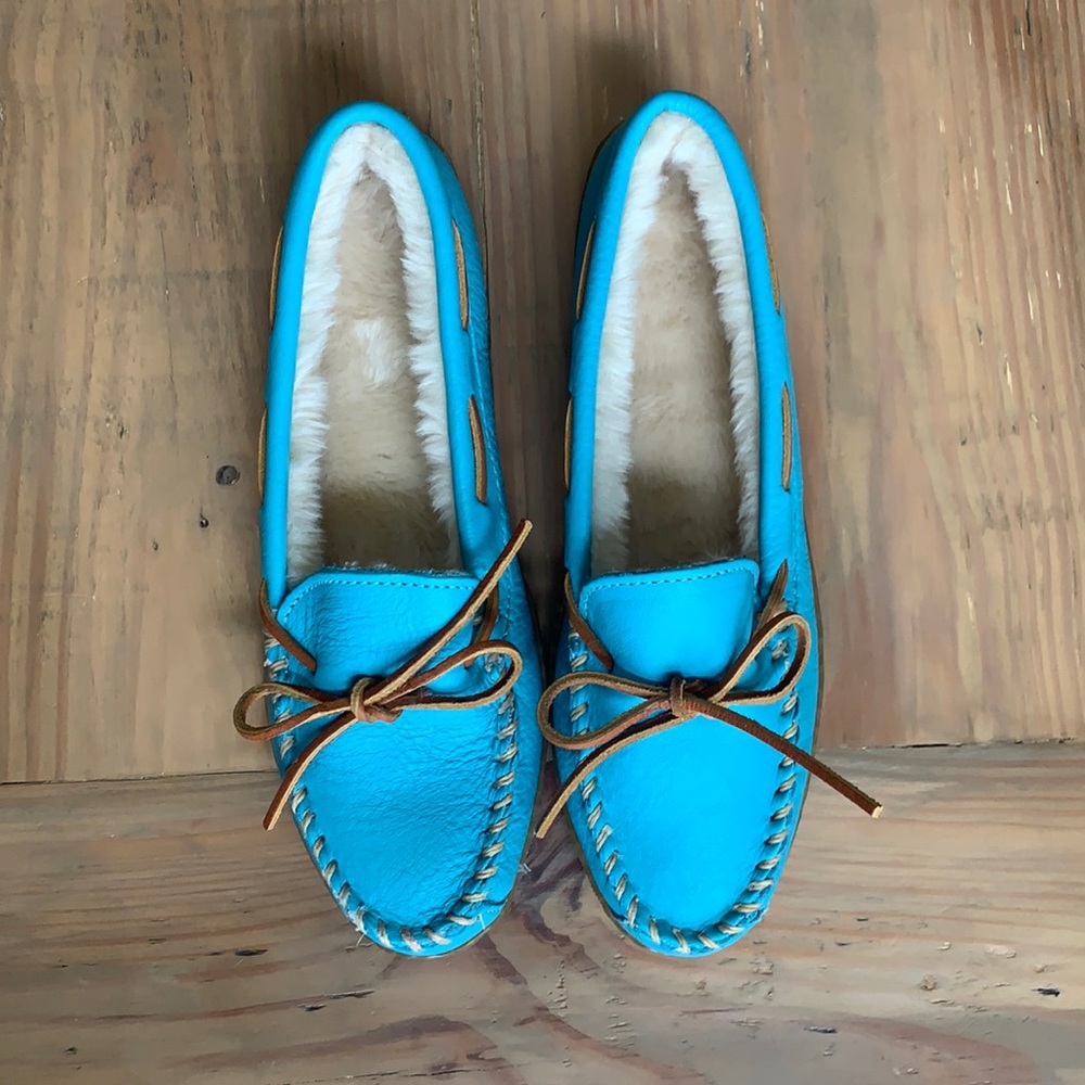 Minnetonka Women’s Lined Leather Boat Moccasins